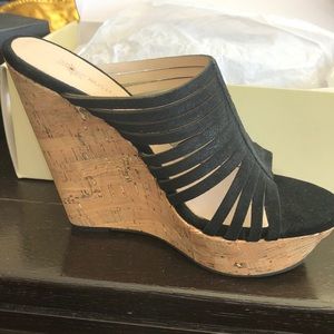 ladies sz 6 new never worn. Wedge/mule
